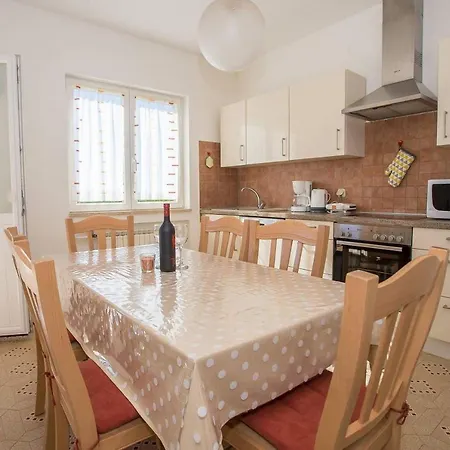 Apartment App Largo